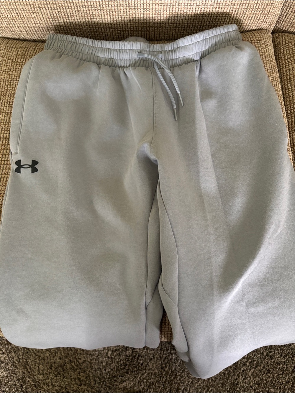 Under Armour Light Gray Men's Athletic pants
